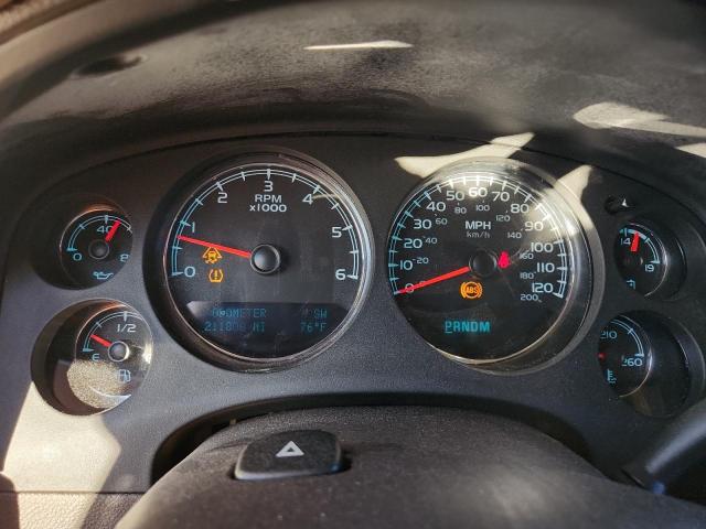 GMC Yukon Denali Image 11