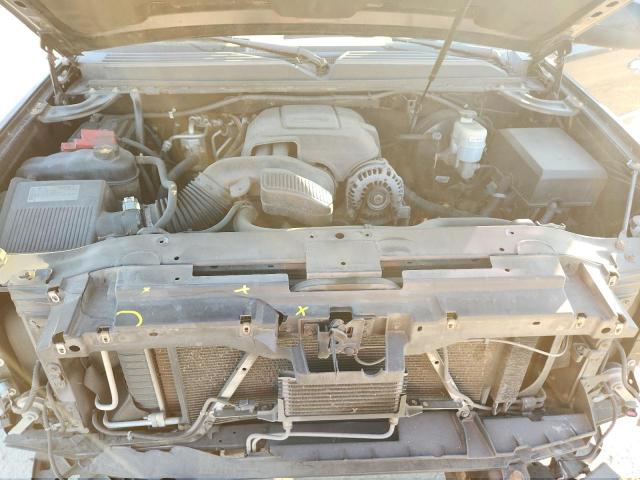 GMC Yukon Denali Image 13