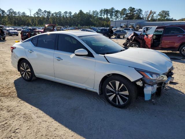 Nissan Altima Sl Image 10