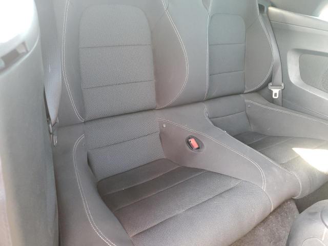 Ford Mustang Image 2