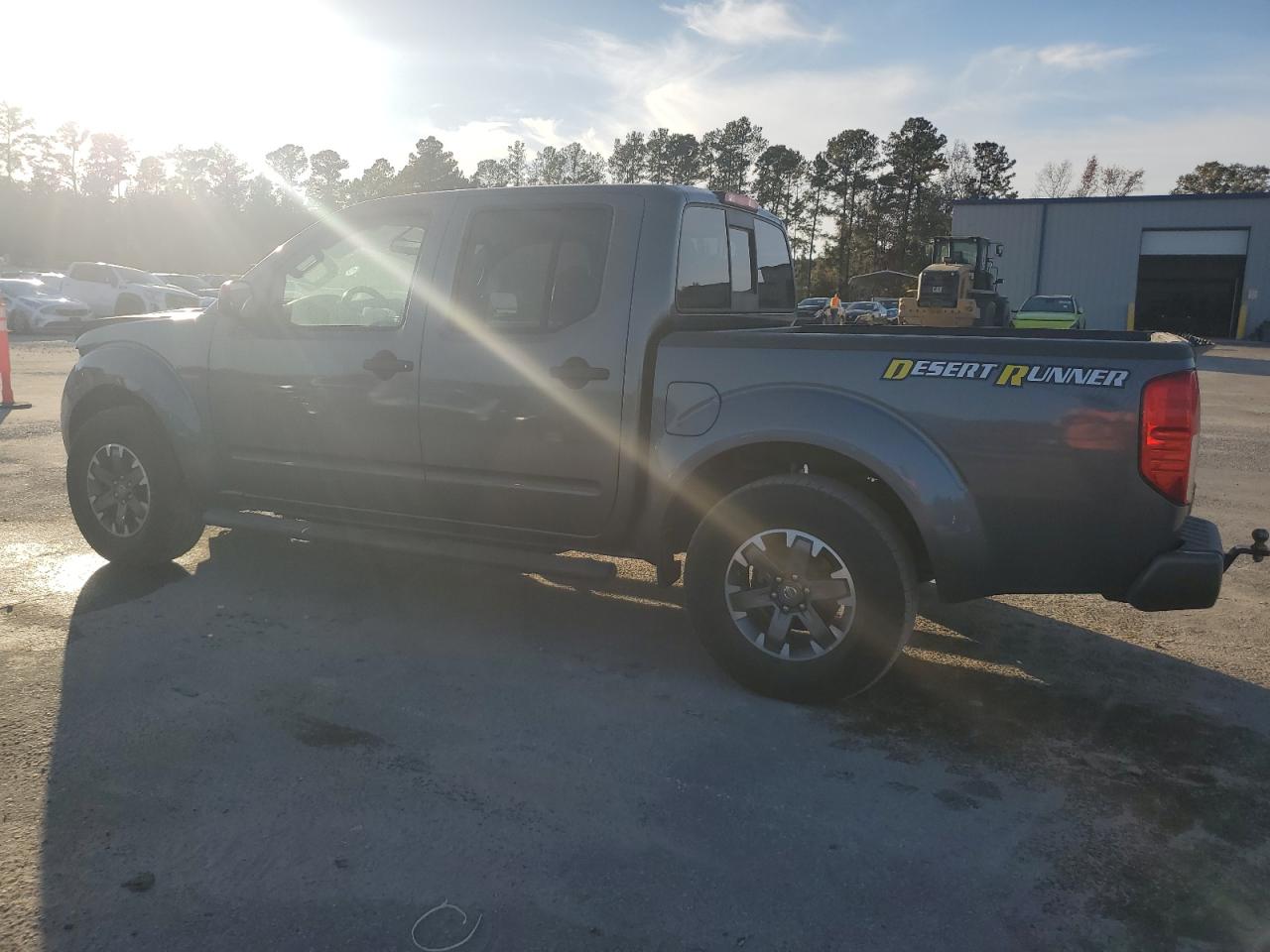 Nissan Frontier S Image 4