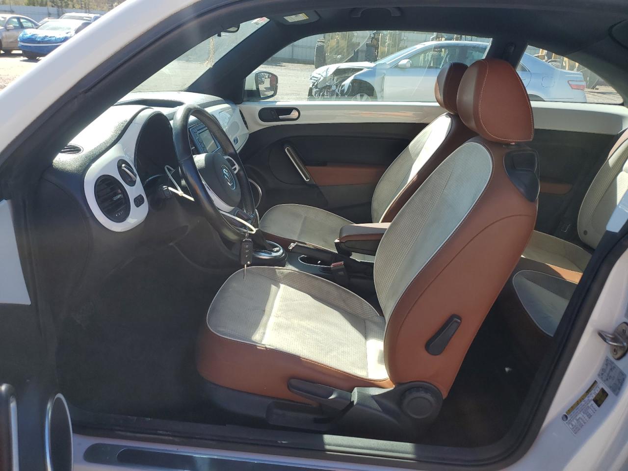 Volkswagen Beetle 1.8t Image 11