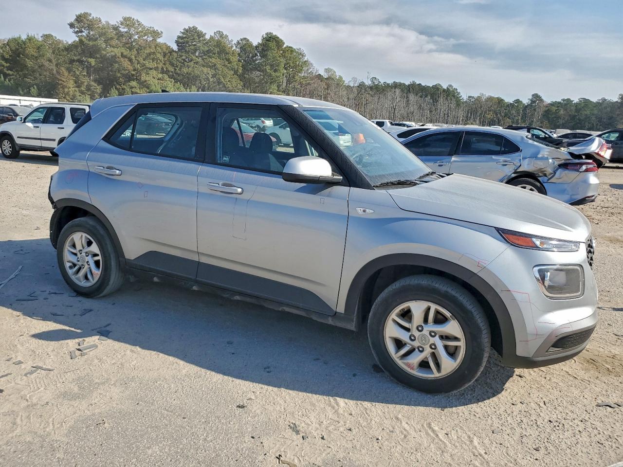 Hyundai VENUE Se Image 12