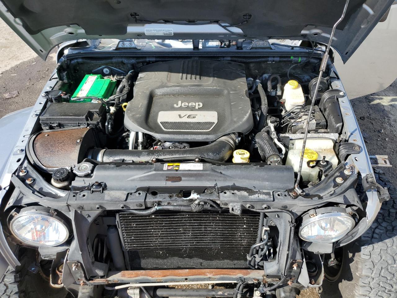 Jeep Wrangler Rubicon Image 10