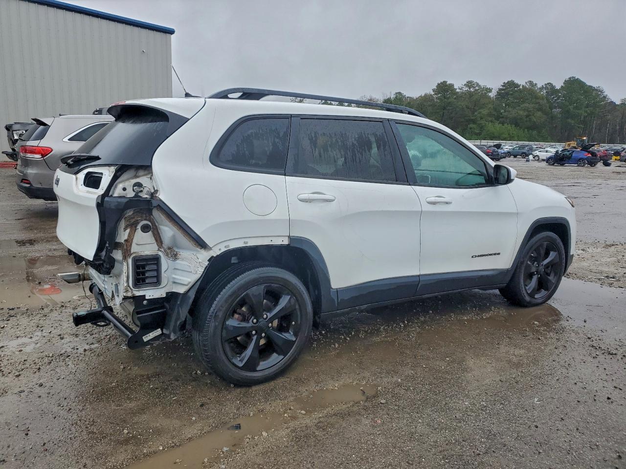 Jeep Grand Cherokee Latitude Image 2