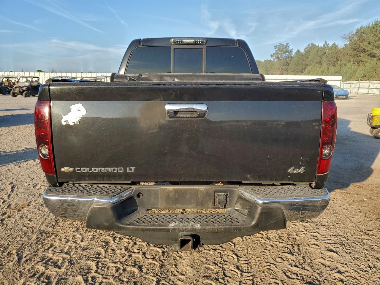 Chevrolet Colorado Image 6