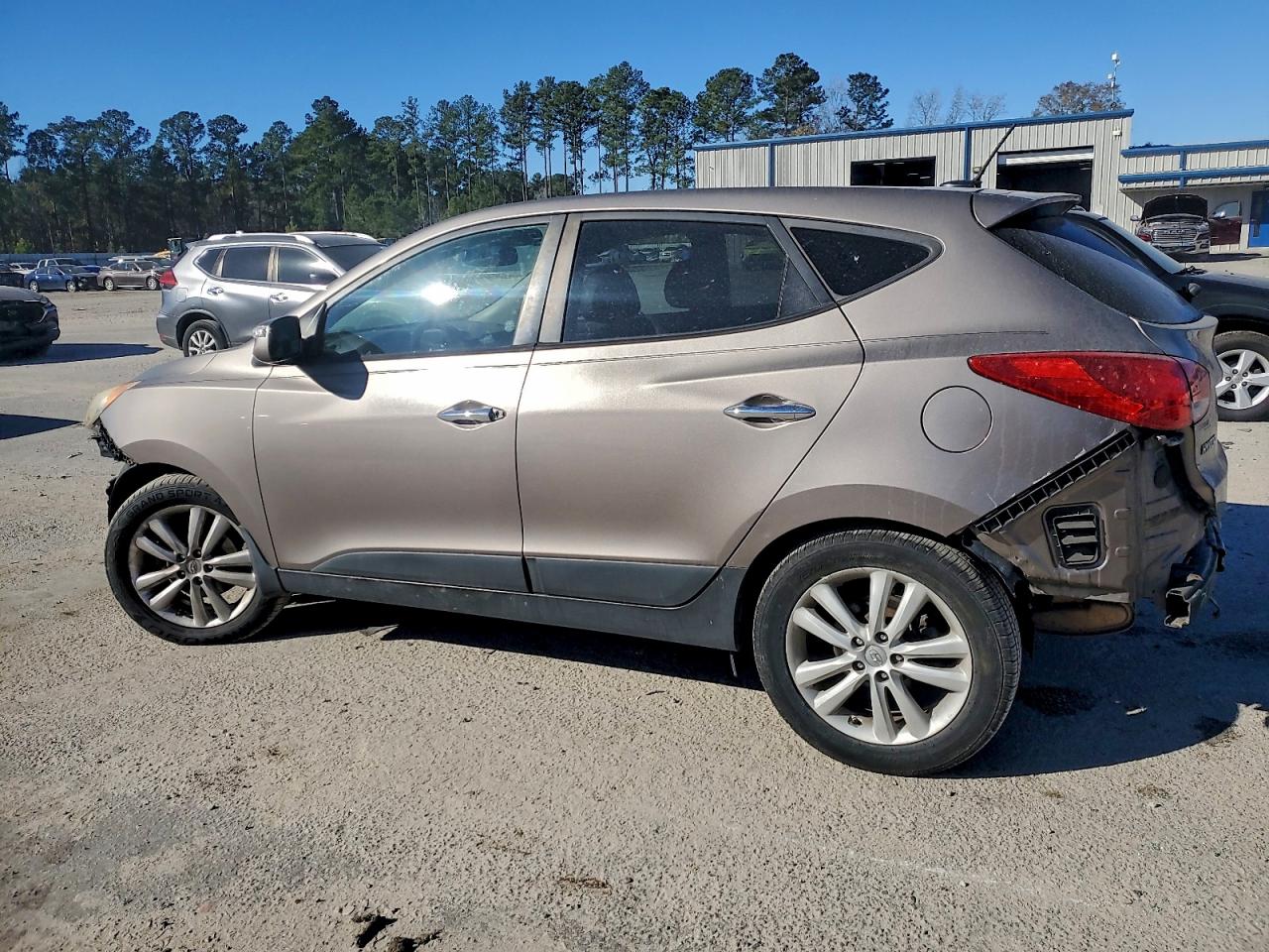 Hyundai TUCSON Gls Image 2