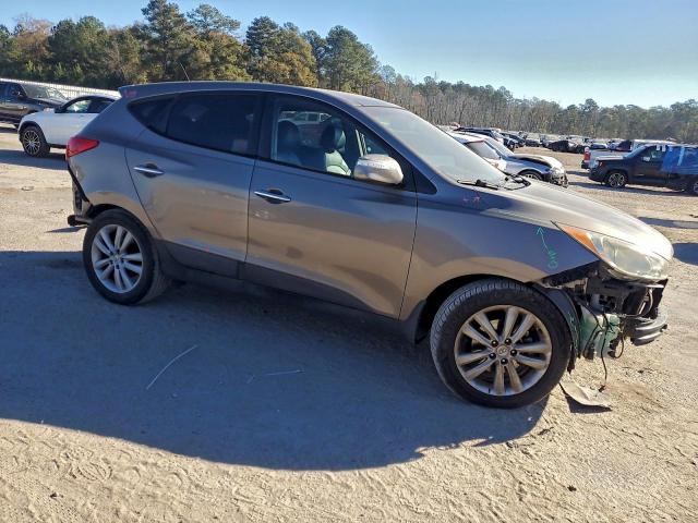 Hyundai TUCSON Gls Image 13