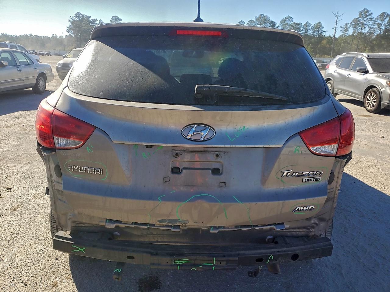 Hyundai TUCSON Gls Image 14