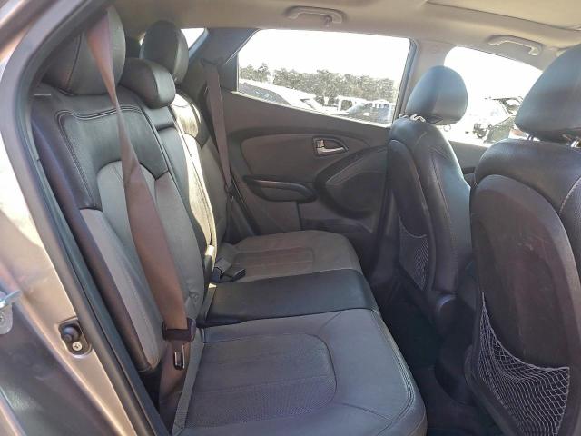 Hyundai TUCSON Gls Image 11