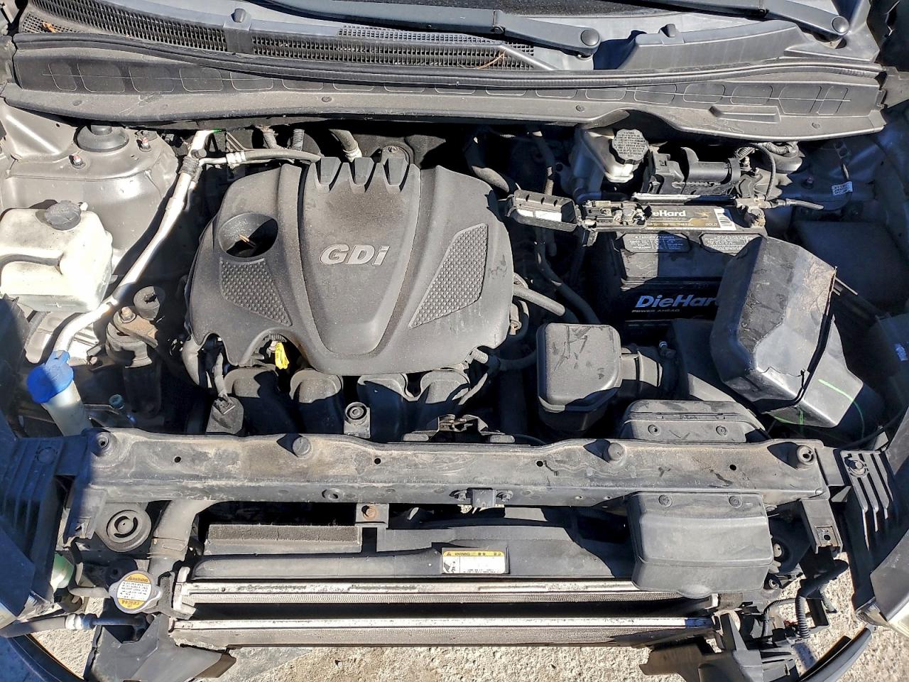 Hyundai TUCSON Gls Image 12