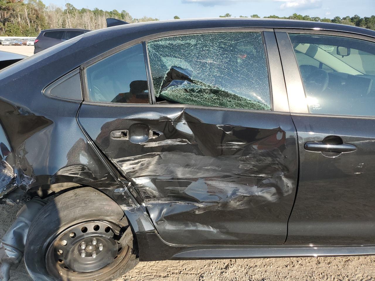 Toyota Corolla Le Image 9