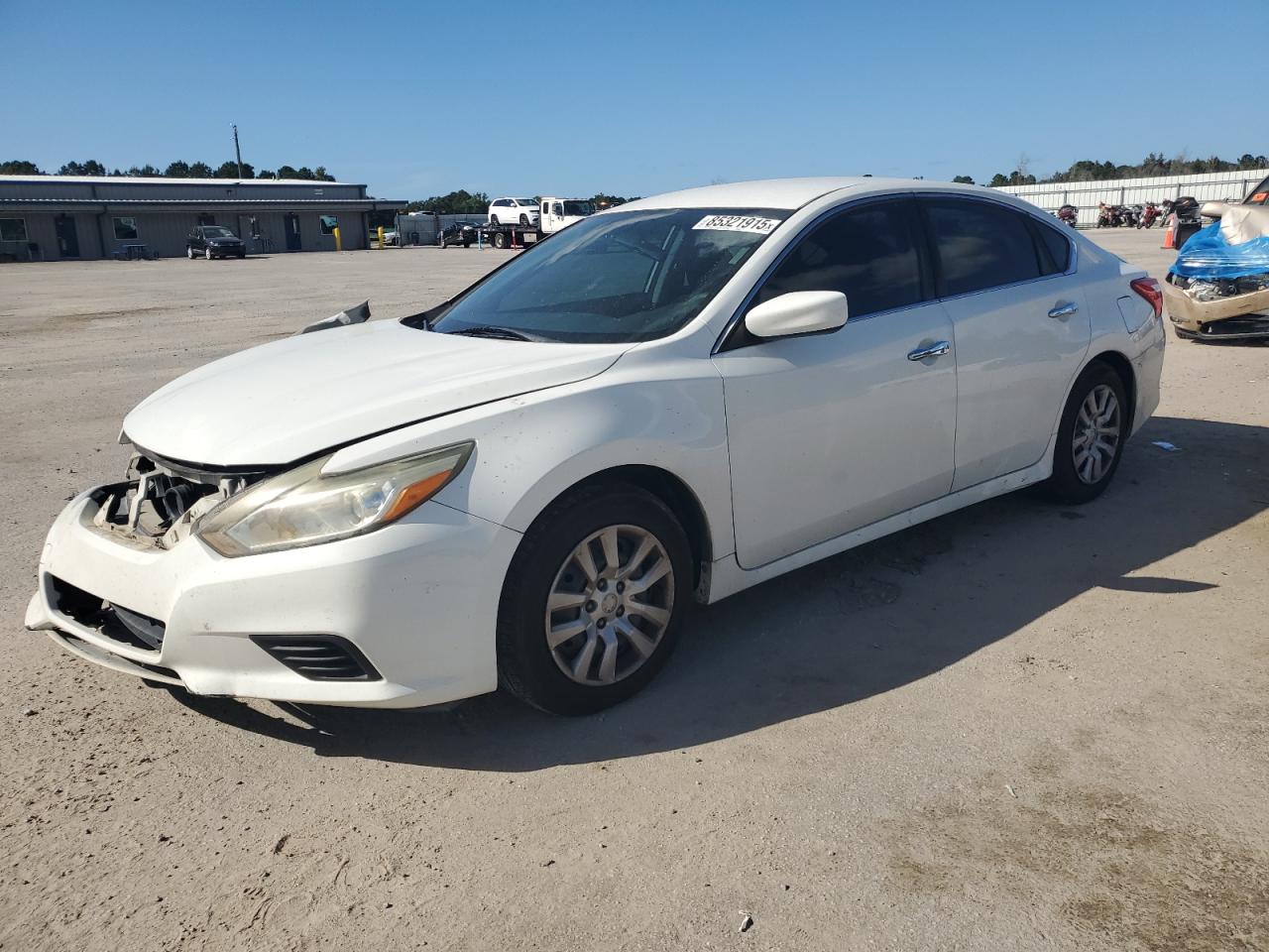 Nissan Altima 2.5 Image 1