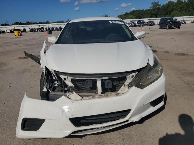 Nissan Altima 2.5 Image 9