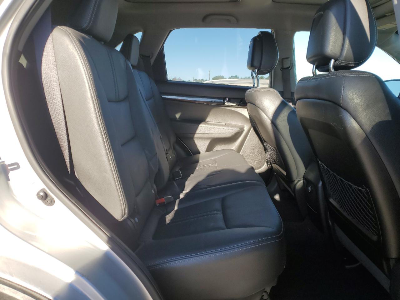 Kia Sorento Ex Image 10