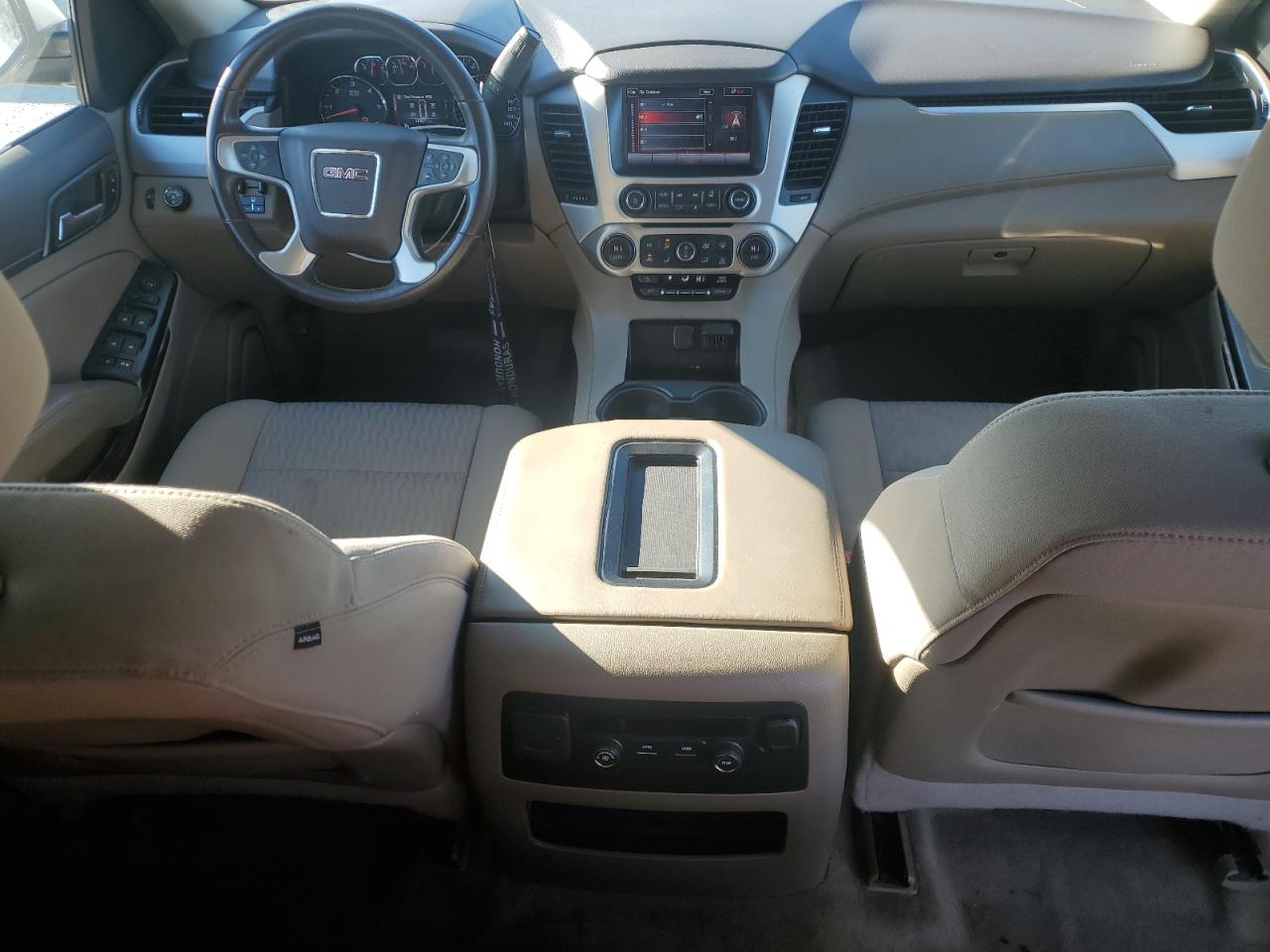 GMC Yukon C1500 Sle Image 14