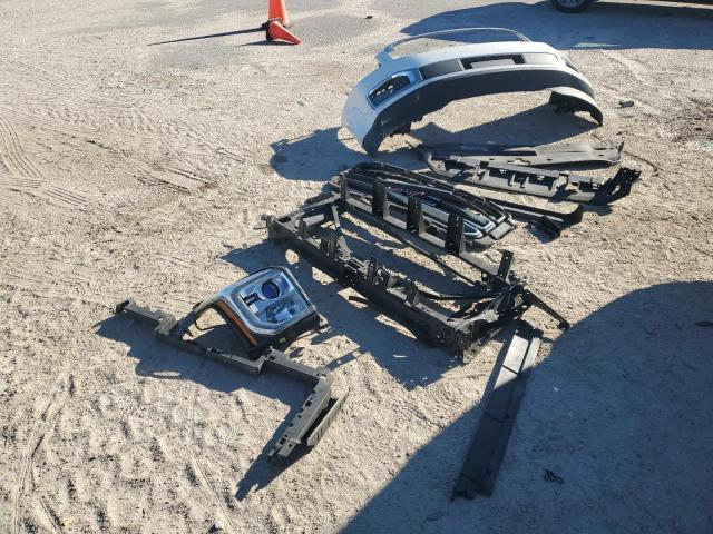 GMC Yukon C1500 Sle Image 13