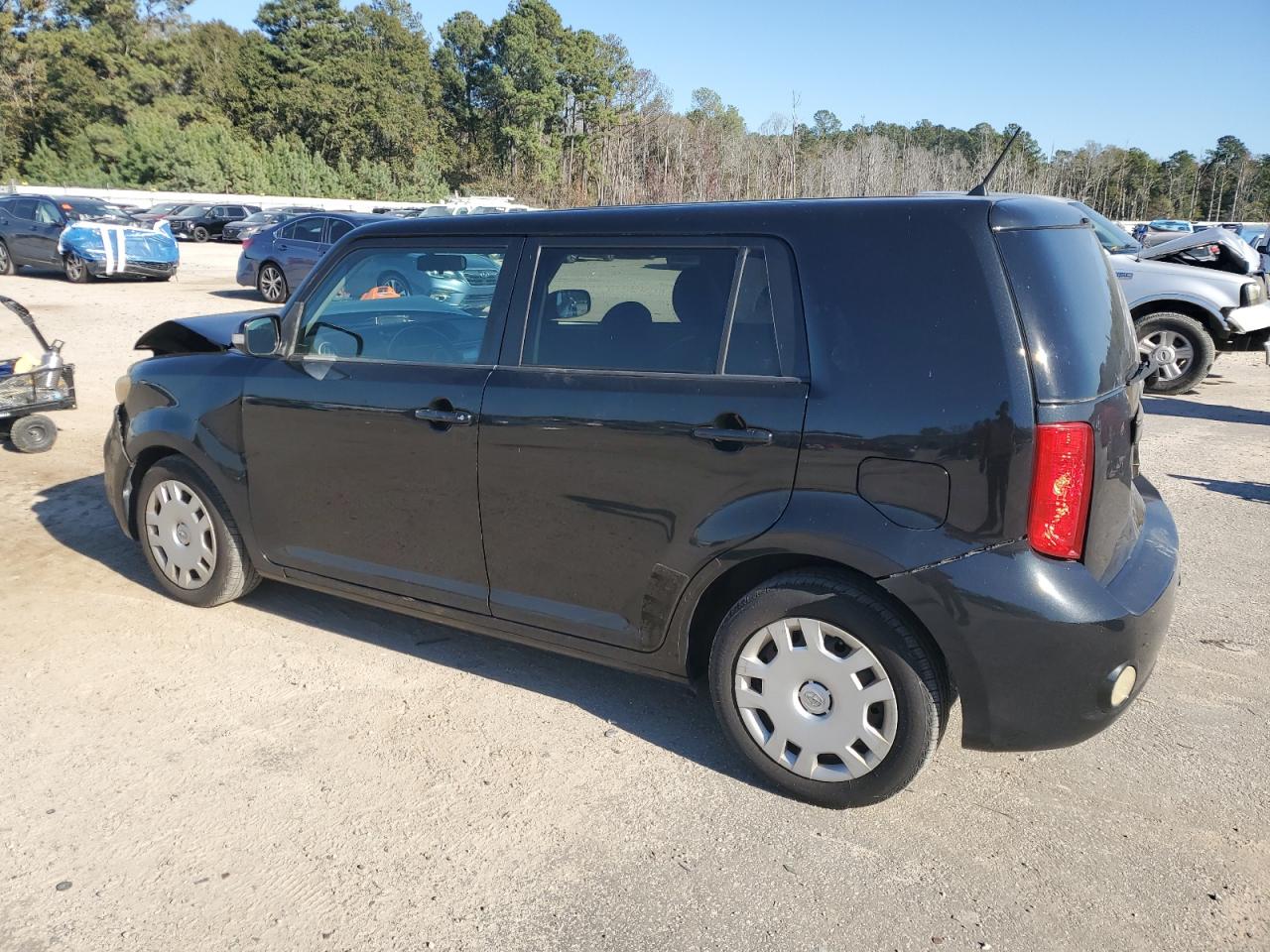 Toyota Scion Xb Image 11