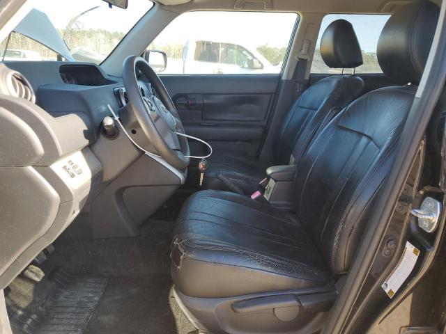 Toyota Scion Xb Image 2