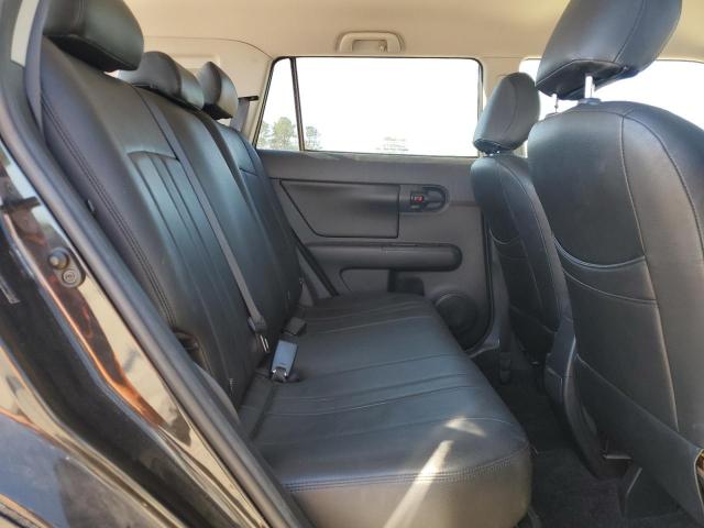 Toyota Scion Xb Image 4