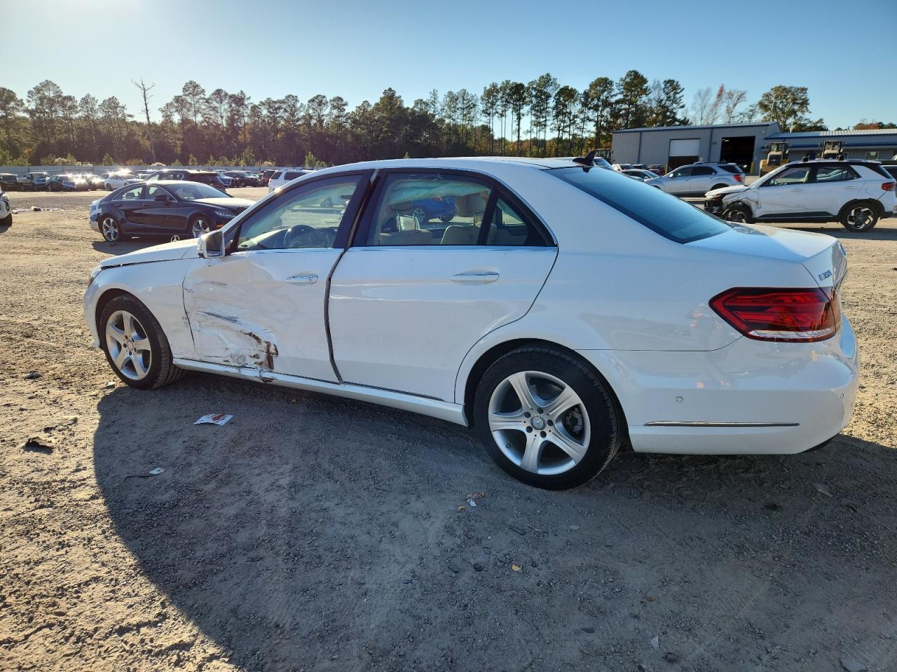 Mercedes-Benz E-Class 350 Image 8