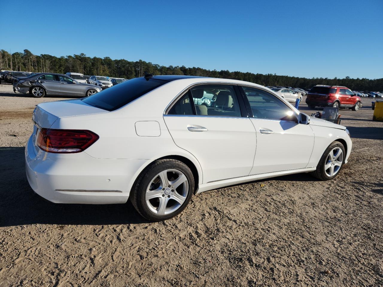 Mercedes-Benz E-Class 350 Image 5