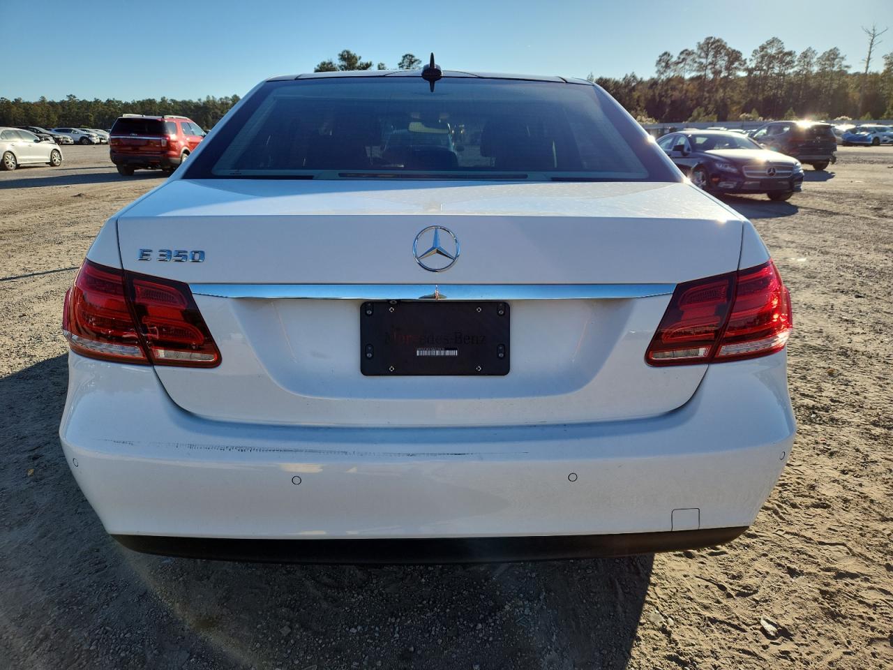 Mercedes-Benz E-Class 350 Image 9