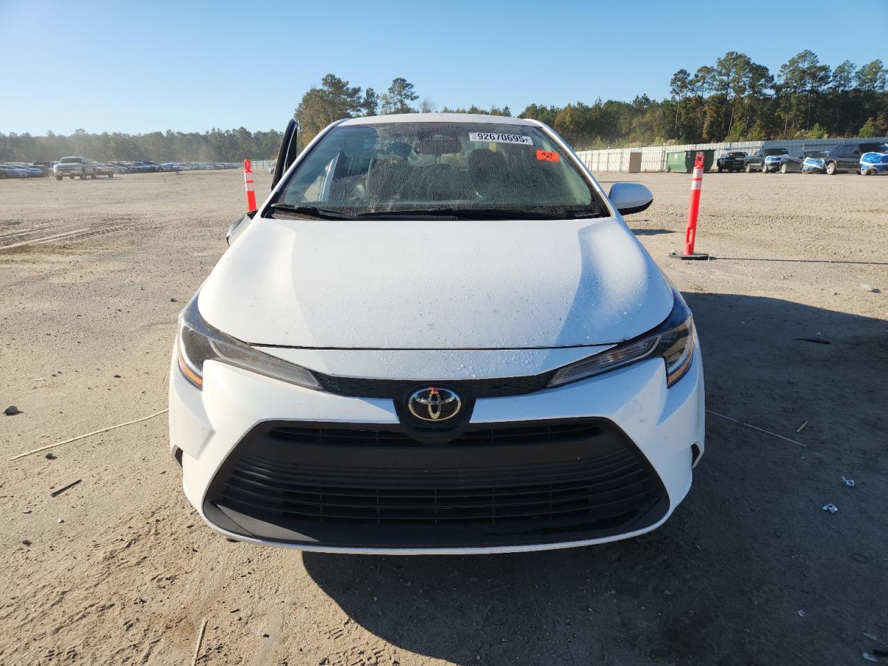 Toyota Corolla Le Image 10