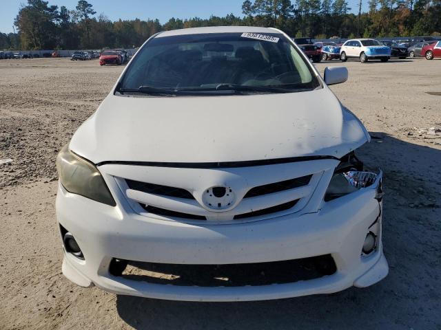 Toyota Corolla Base Image 5