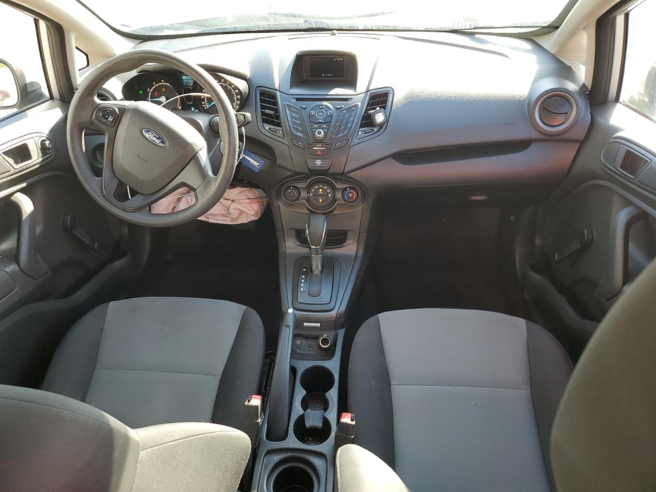 Ford Fiesta S Image 4