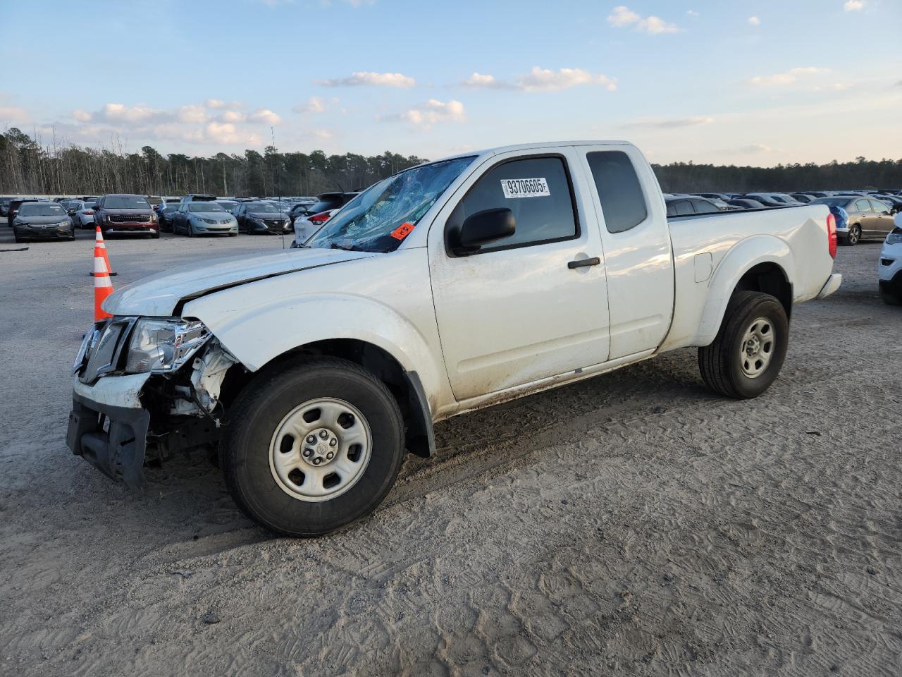 Nissan Frontier S Image 1