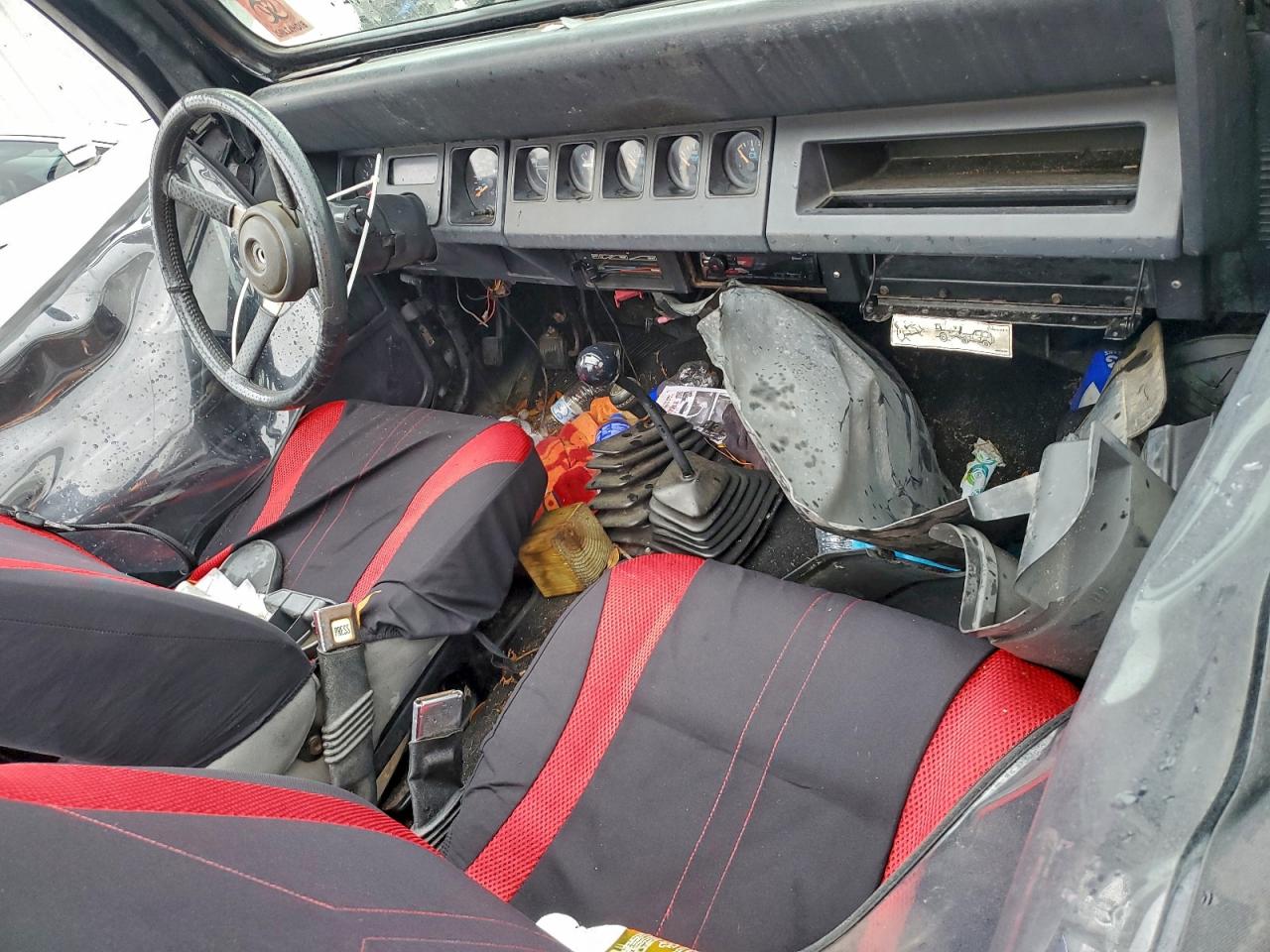 Jeep Wrangler S Image 6