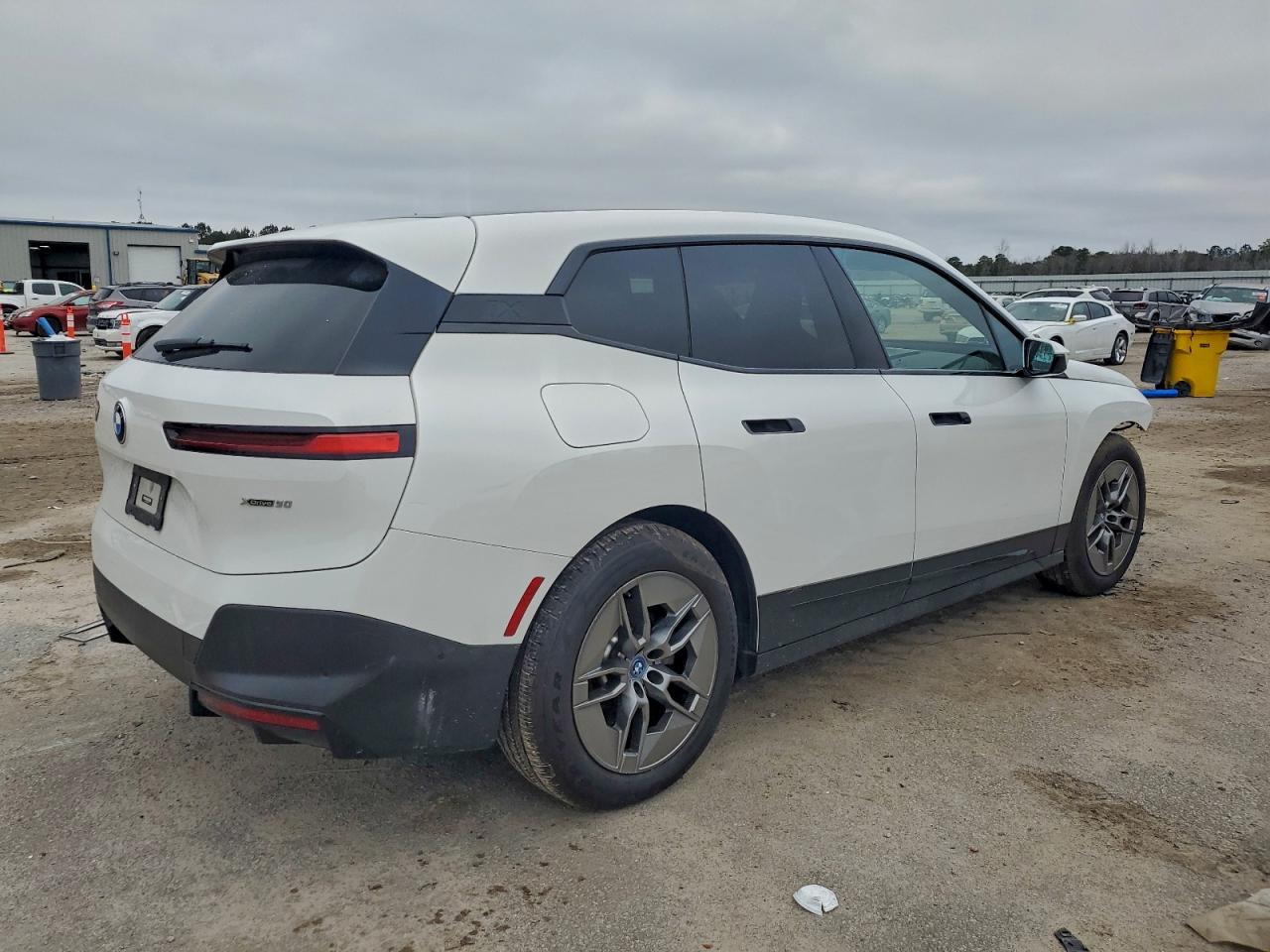 BMW Ix Xdrive5 Xdrive50 Image 4