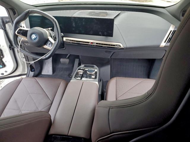 BMW Ix Xdrive5 Xdrive50 Image 3