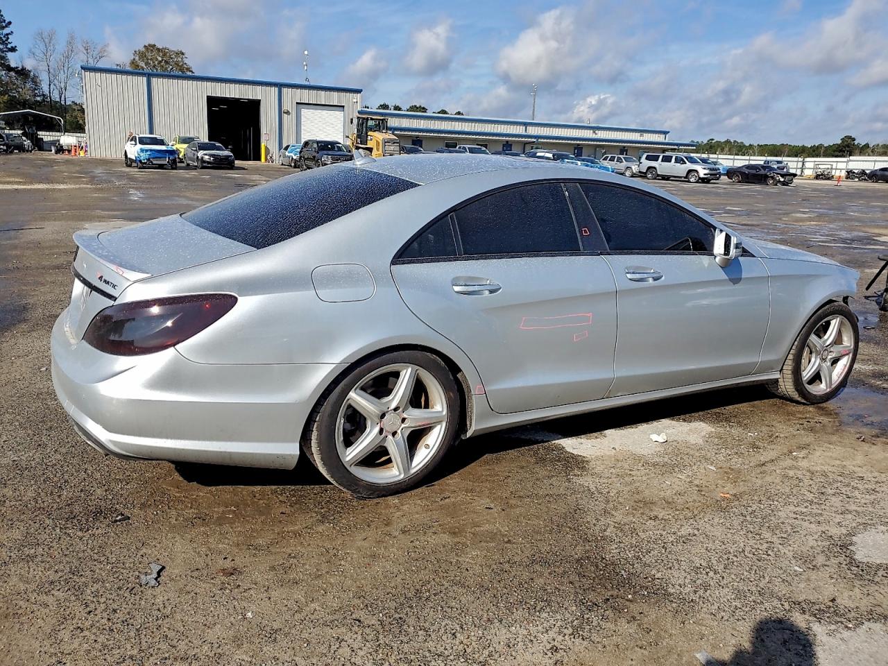 Mercedes-Benz Cls-class 550 4matic Image 3