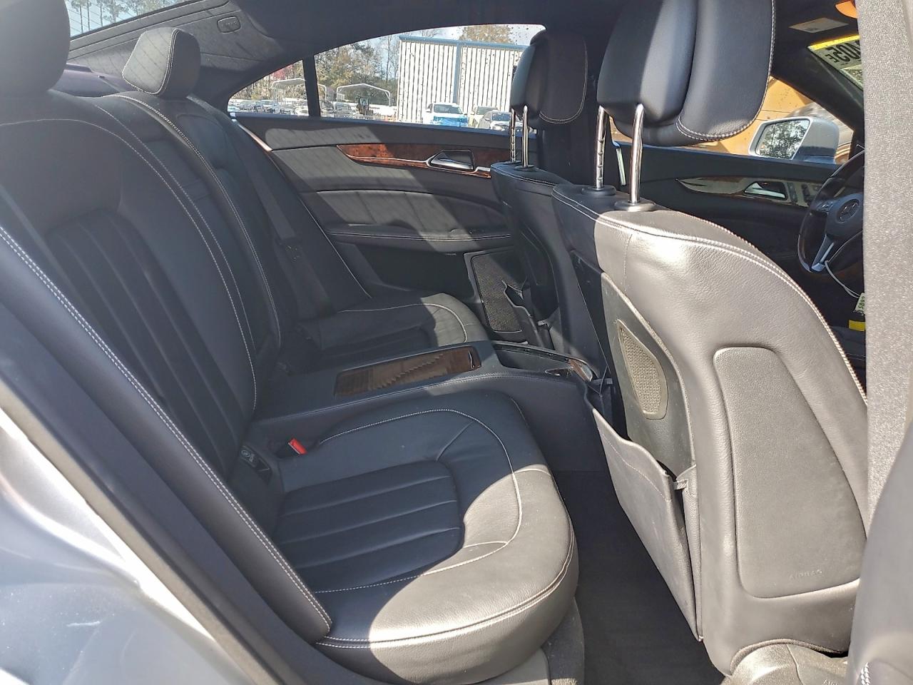 Mercedes-Benz Cls-class 550 4matic Image 7