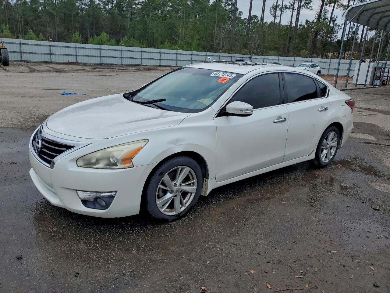 Nissan Altima 2.5 Image 1