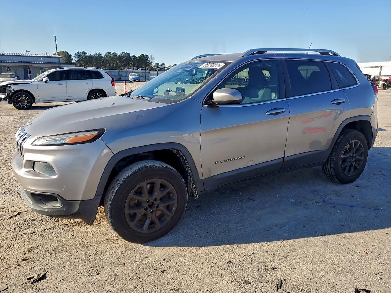 Jeep Grand Cherokee Latitude Image 1