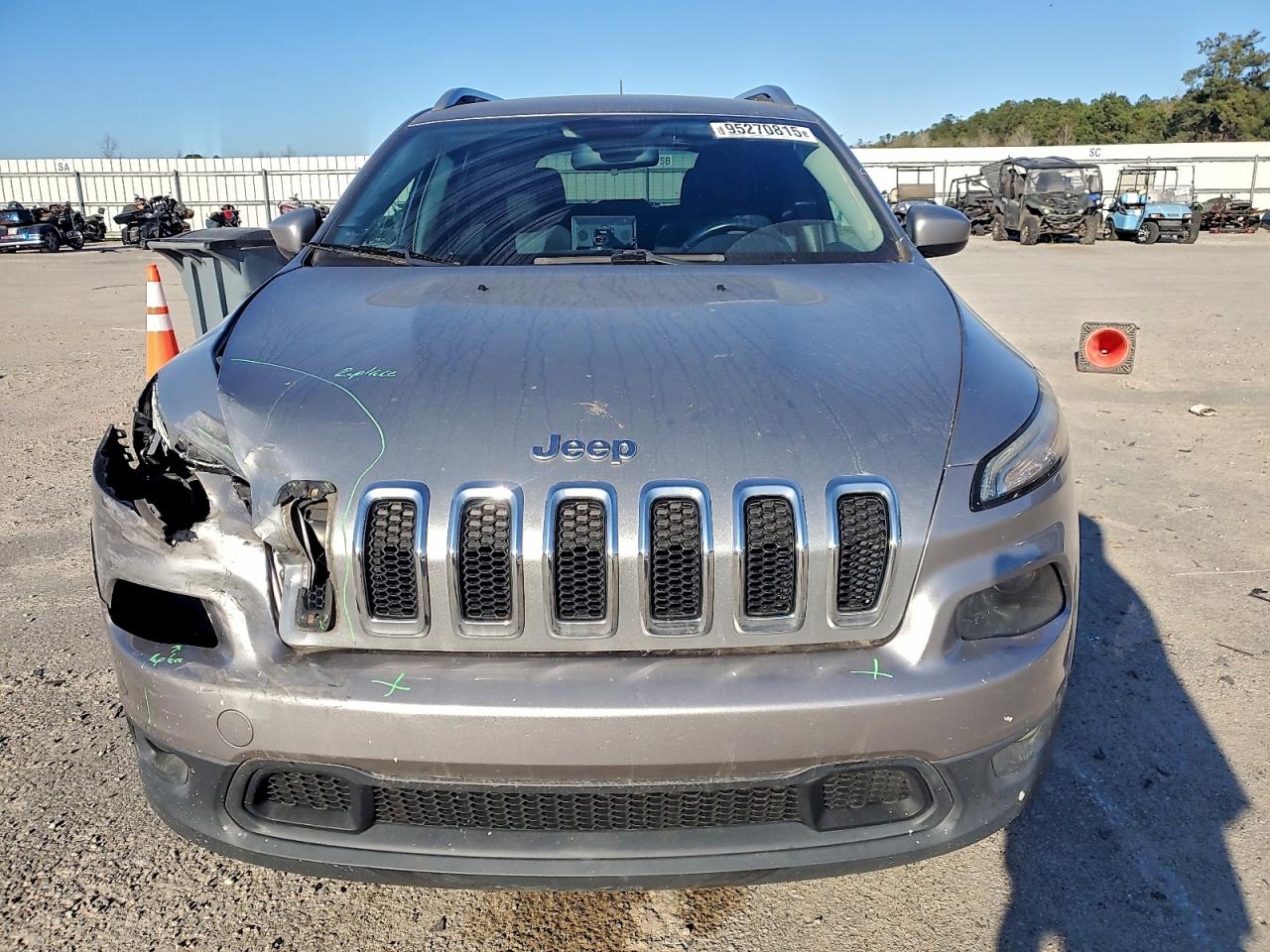 Jeep Grand Cherokee Latitude Image 4