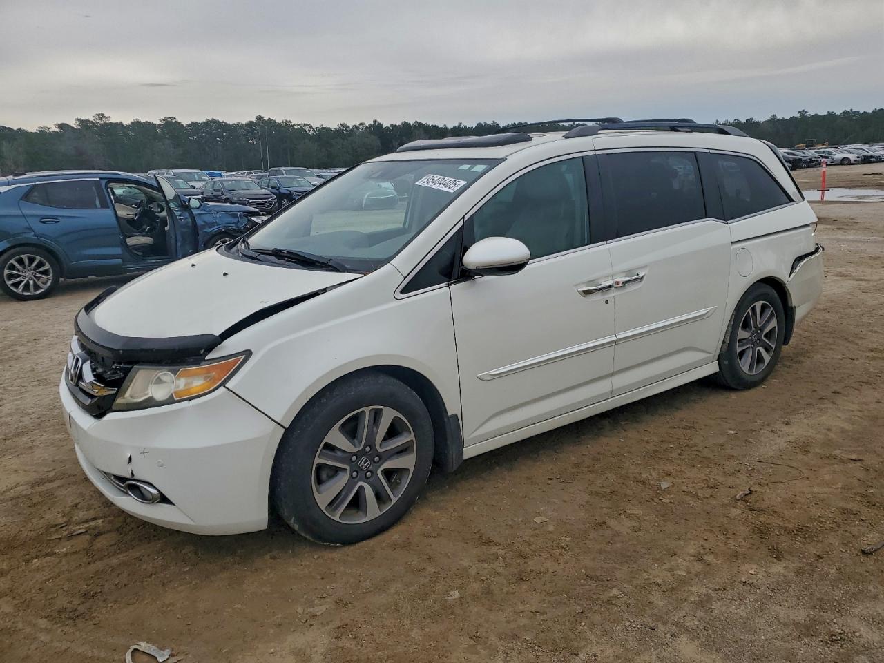 Honda Odyssey Touring Image 1