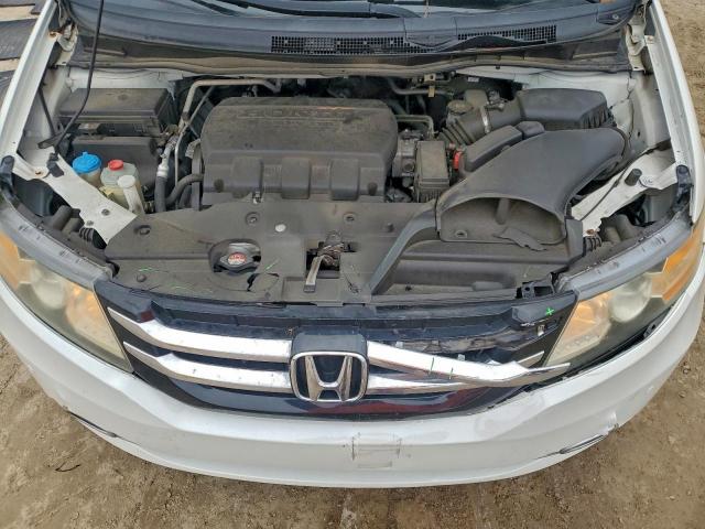 Honda Odyssey Touring Image 6