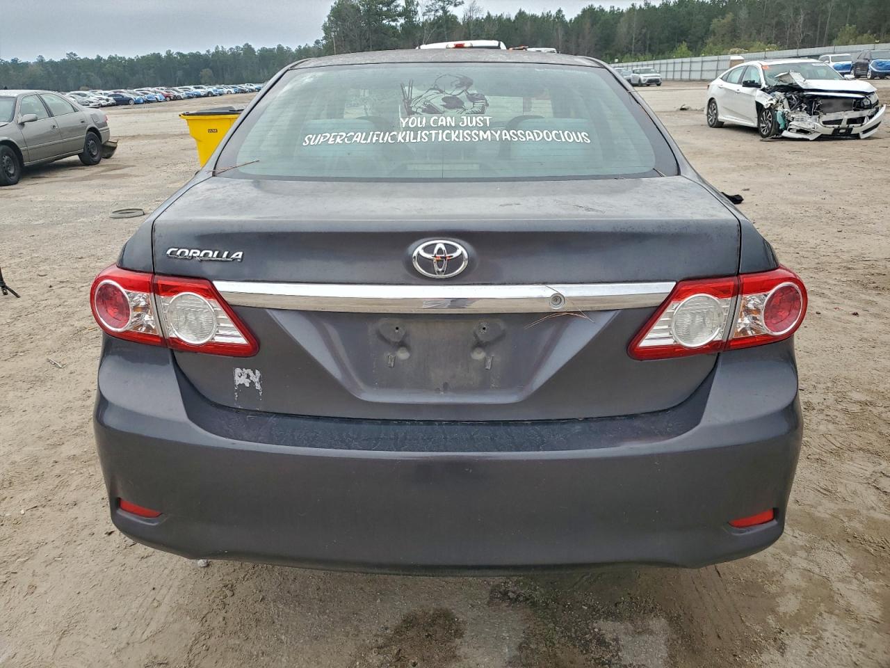 Toyota Corolla Base Image 4