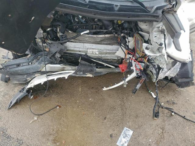 Ford Explorer Platinum Image 12