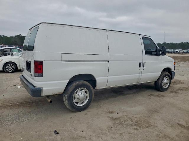Ford Econoline E250 Van Image 3