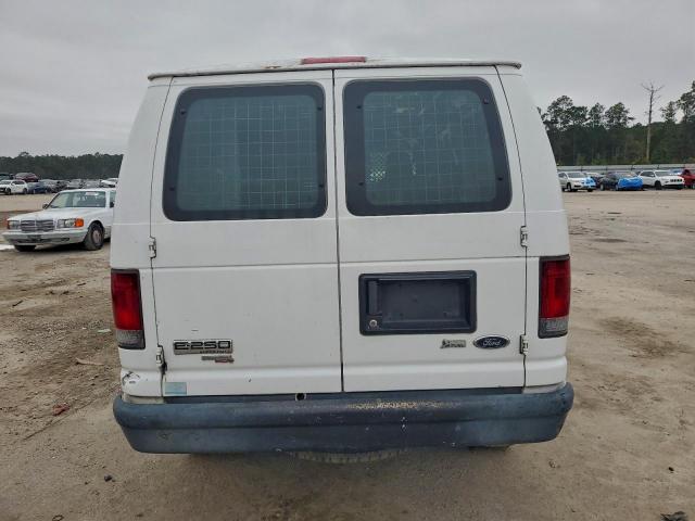 Ford Econoline E250 Van Image 12