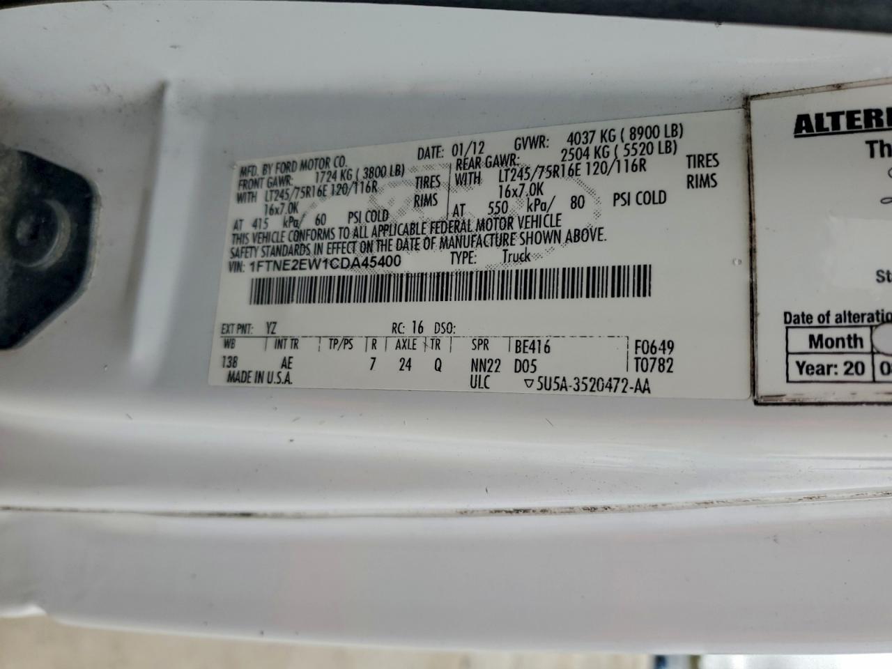 Ford Econoline E250 Van Image 11