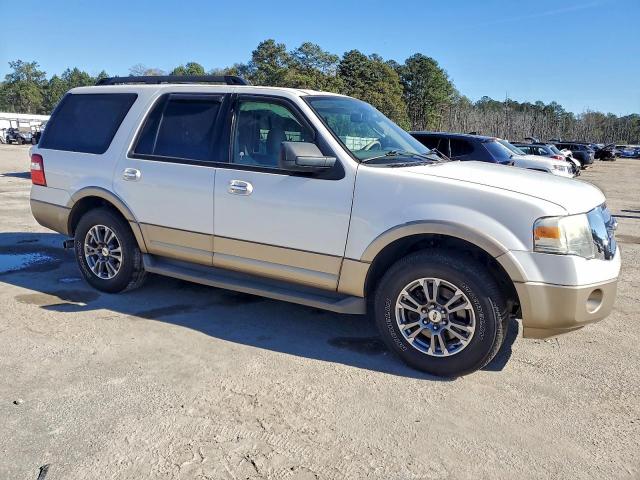 Ford Expedition Xlt Image 2