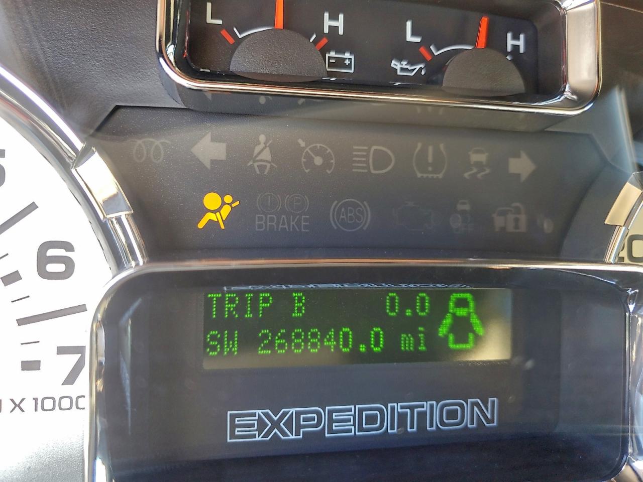 Ford Expedition Xlt Image 12