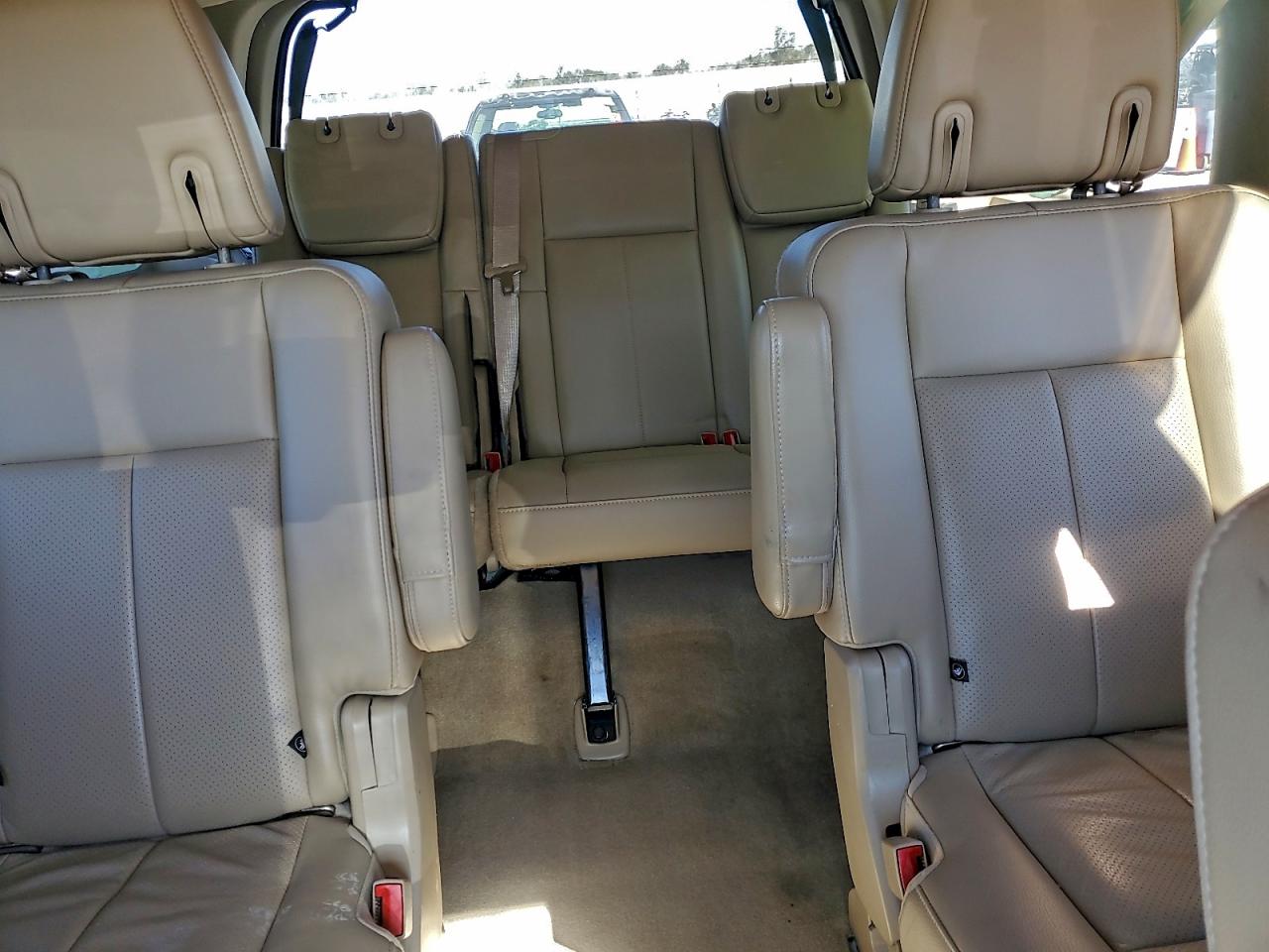 Ford Expedition Xlt Image 11