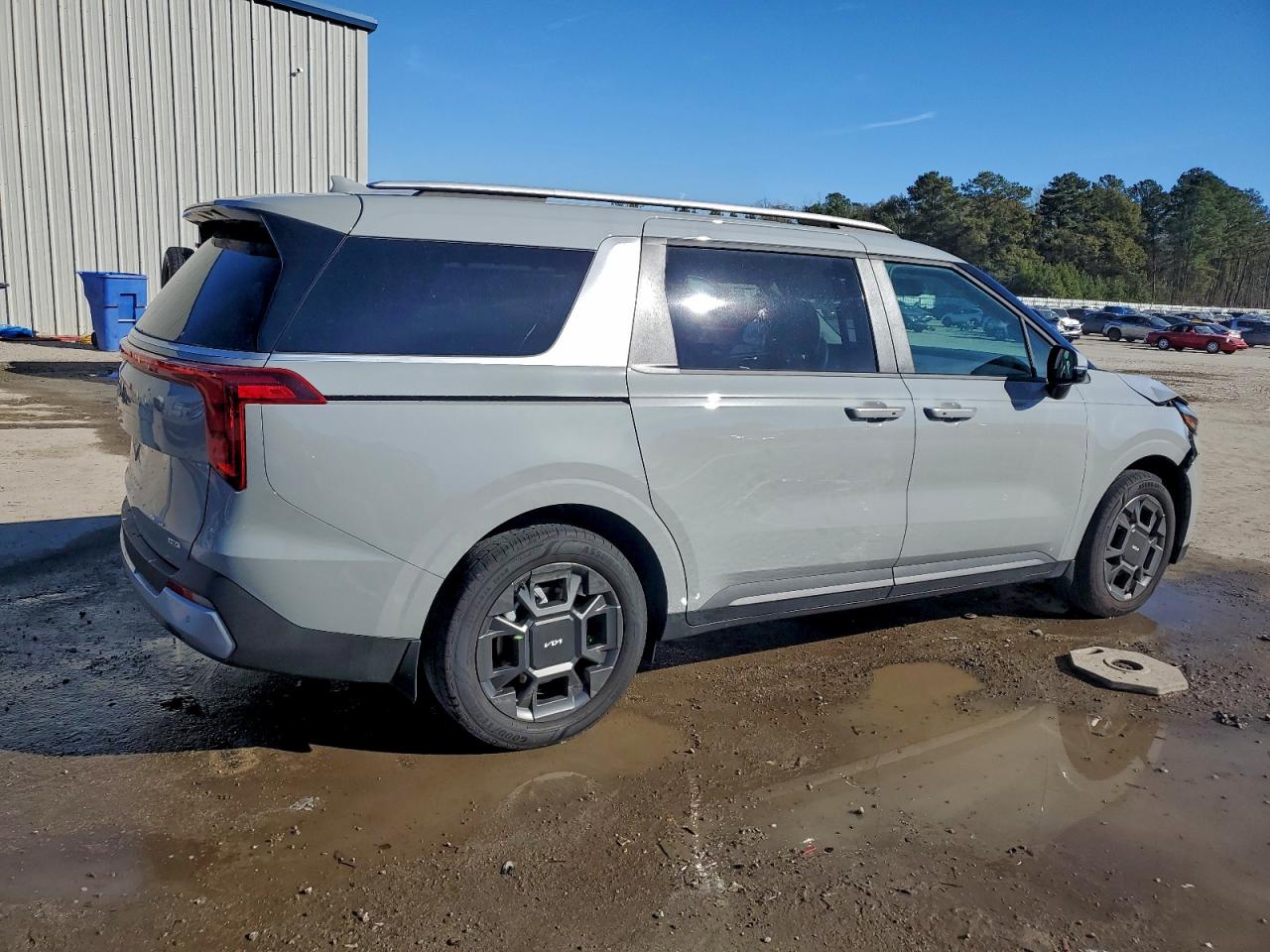 Kia Carnival Ex Image 11